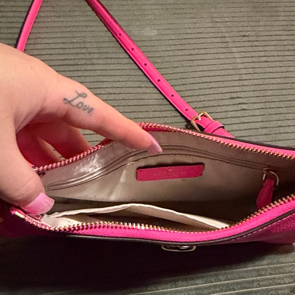 Kate Spade Vibrant Neon Pink Shoulder Bag New without tags rare - Picture 4 of 5